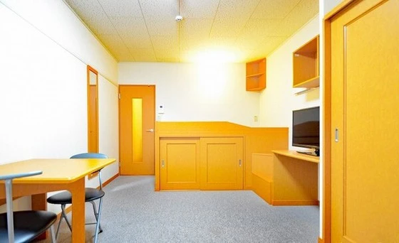 レオパレスひかり