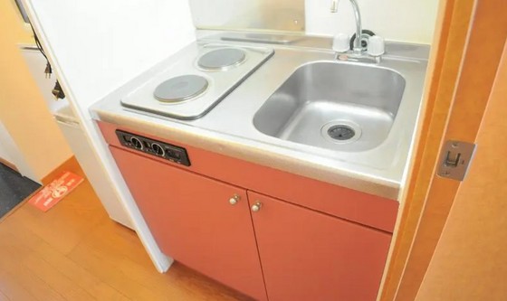 レオパレスひかり