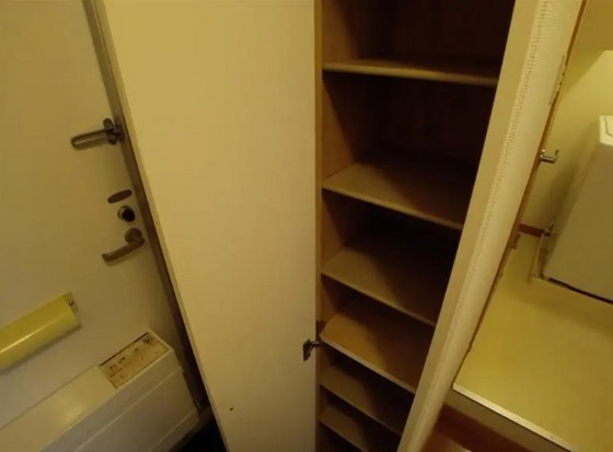 レオパレスひかり