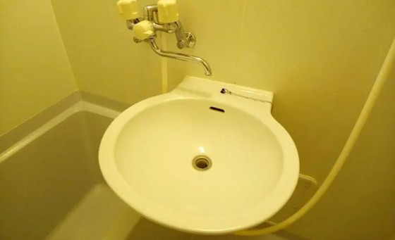 レオパレスひかり