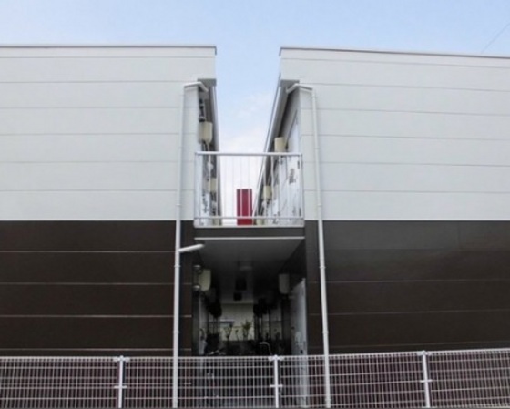 レオパレスひかり