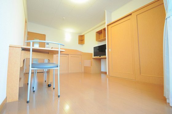 レオパレスひかり