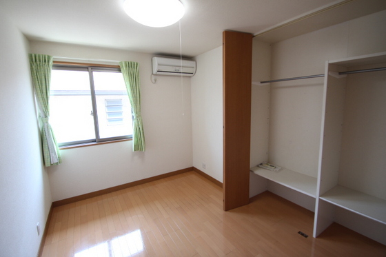 コモンシティ瀬戸8号貸家