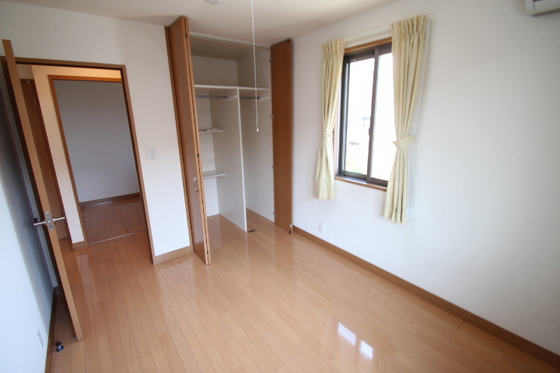 コモンシティ瀬戸8号貸家