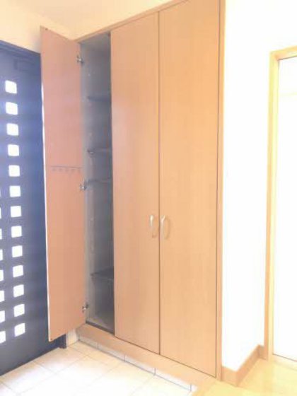 コモンシティ瀬戸8号貸家