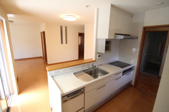 コモンシティ瀬戸8号貸家