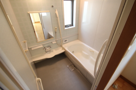 コモンシティ瀬戸8号貸家