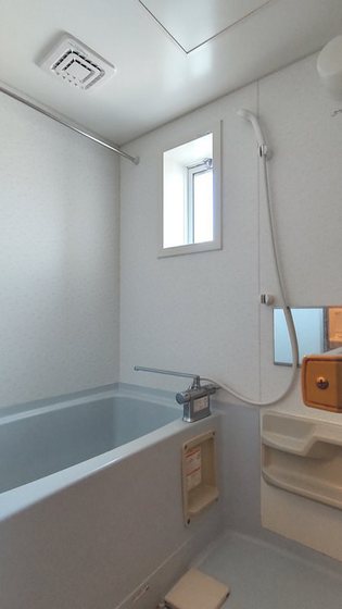 ドミ・アゼリアⅡ D