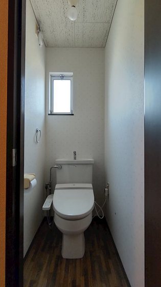 ドミ・アゼリアⅡ D