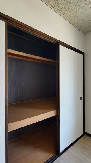 ドミ・アゼリアⅡ D