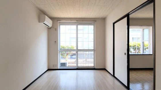 ドミ・アゼリアⅡ D