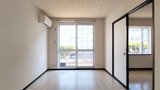 ドミ・アゼリアⅡ D