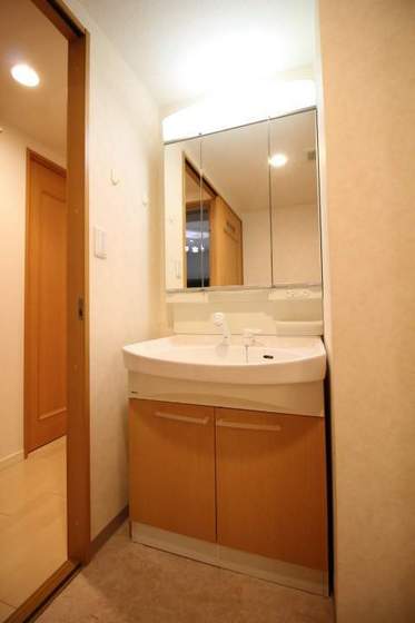 ル・サンク西市