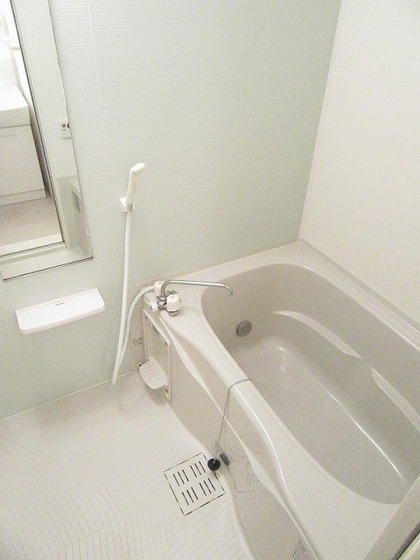 ウィステリア ガーデンB