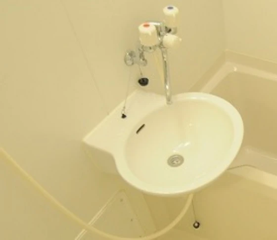 レオパレス瀬戸西