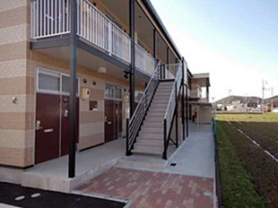 レオパレス瀬戸西