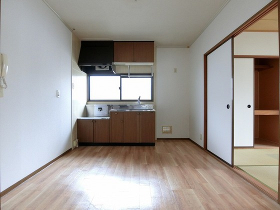 メゾンつつじケ丘 C棟