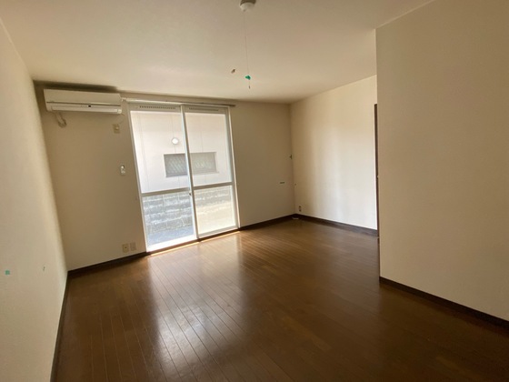 センチュリー・妹尾 A