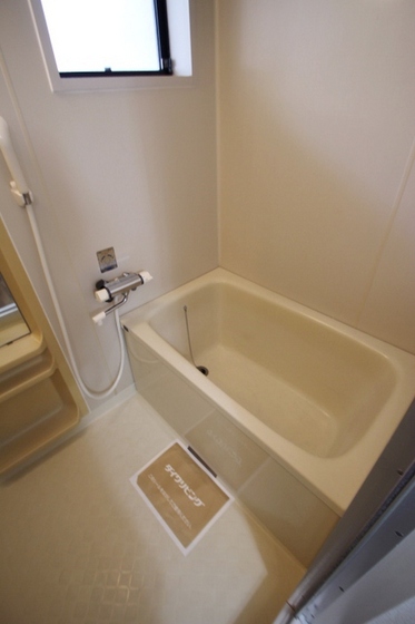 エントピア芳泉 B棟