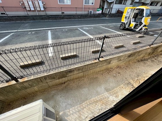 パインパレス D