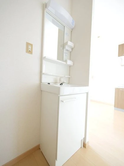 サンコート芳泉A棟