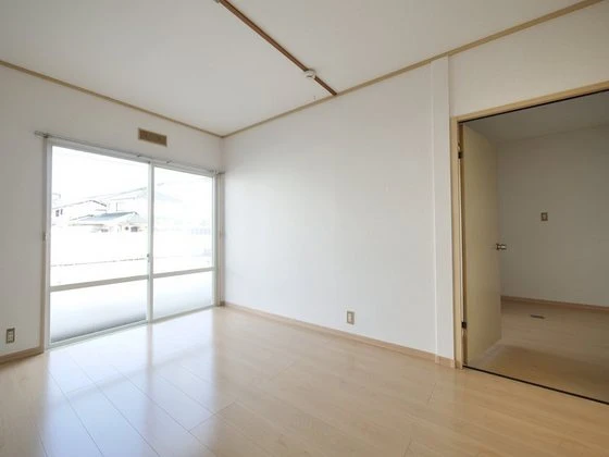 サンコート芳泉A棟