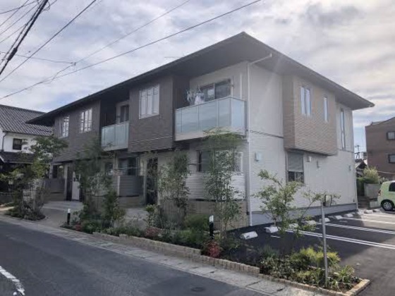 シャーメゾンガーデンズ平田