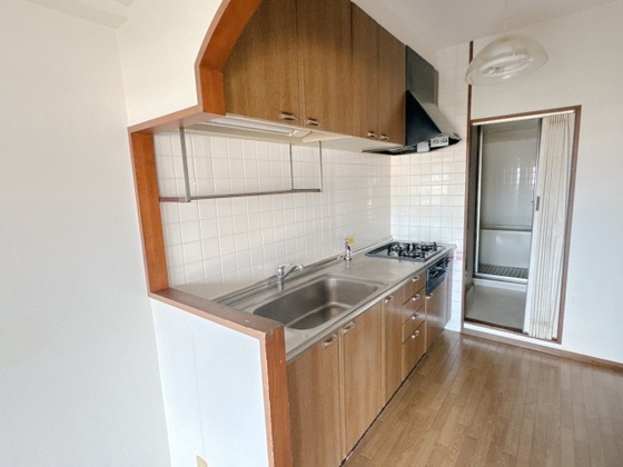 エメラルドマンション中山南壱番館