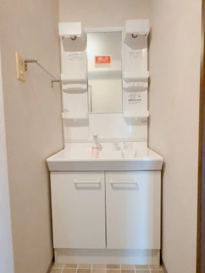 エメラルドマンション中山南壱番館