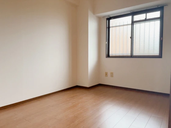 エメラルドマンション中山南壱番館