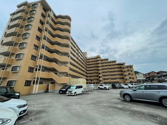 エメラルドマンション中山南壱番館