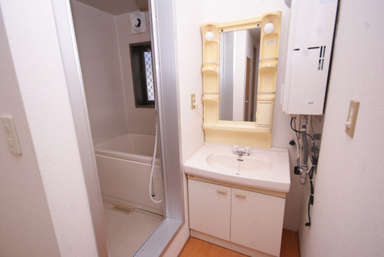 シティハイム己斐 A棟