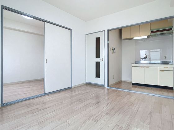 グランデュール医大南