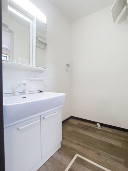 サンメゾン寺家駅北口