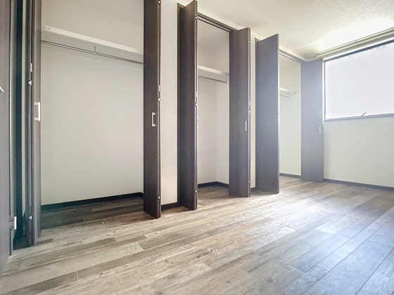 サンメゾン寺家駅北口