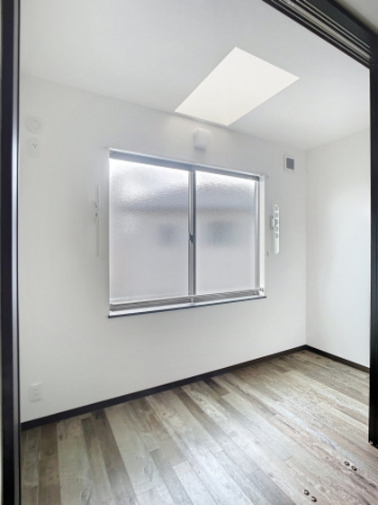 サンメゾン寺家駅北口