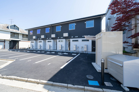 サンメゾン寺家駅北口