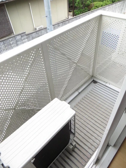 ラフォーレ津高