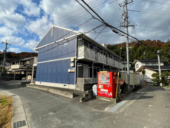 ラフォーレ津高