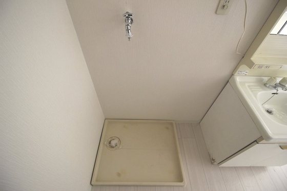 シャンポール中川