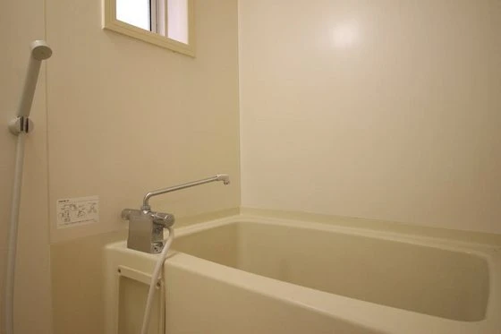 シャンポール中川