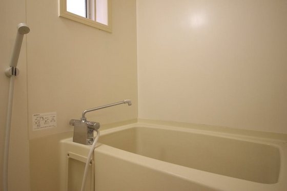 シャンポール中川