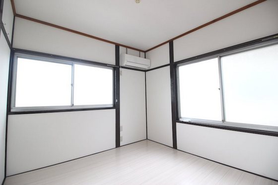 コーポモザン105