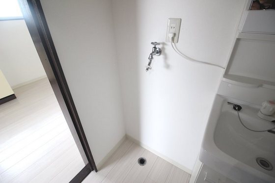 コーポモザン105