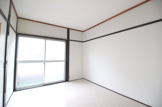 コーポモザン105