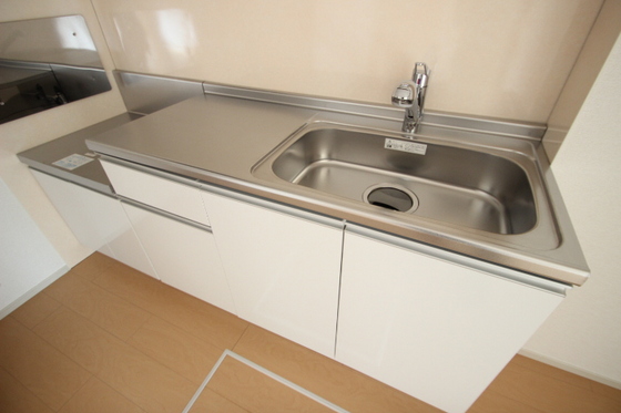 サニーブリーズ物見東 B