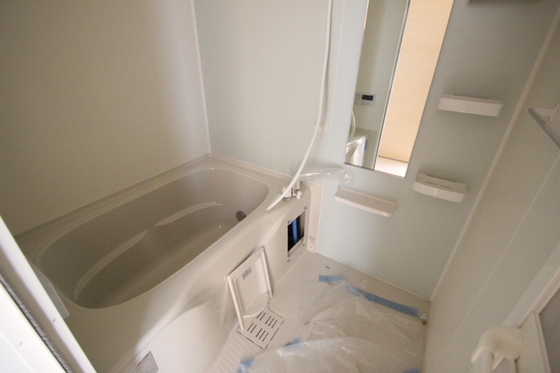 サニーブリーズ物見東 B