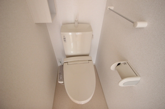 サニーブリーズ物見東 B