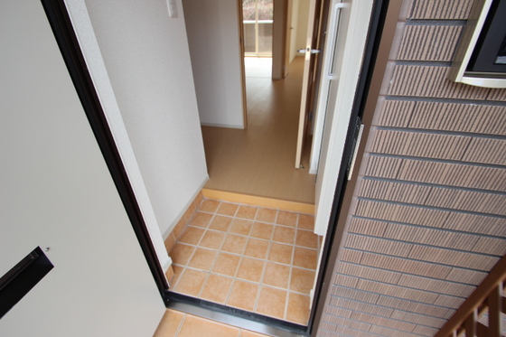 サニーブリーズ物見東 B