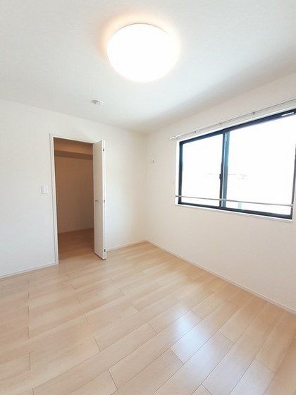 サンシャインヒルズ